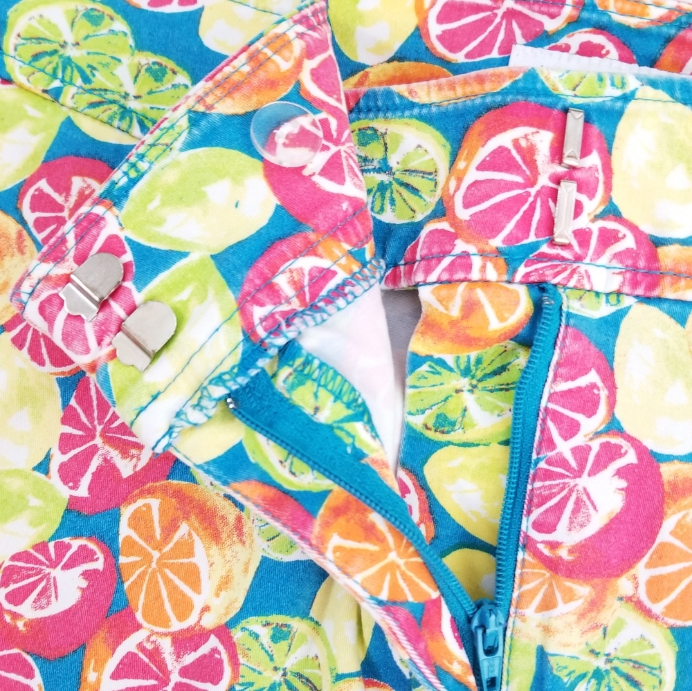 JUNIPER + LIME Bright Multi Color Citrus Slice 4" Shorts 16 - Picture 7 of 10